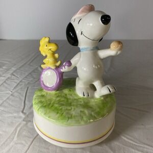 Vintage Peanuts Snoopy Woodstock Ceramic Music Box Enesco Japan MB-2800